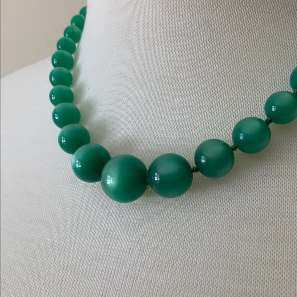 Midcentury Teal Grean Moonglow Thermoset Necklace